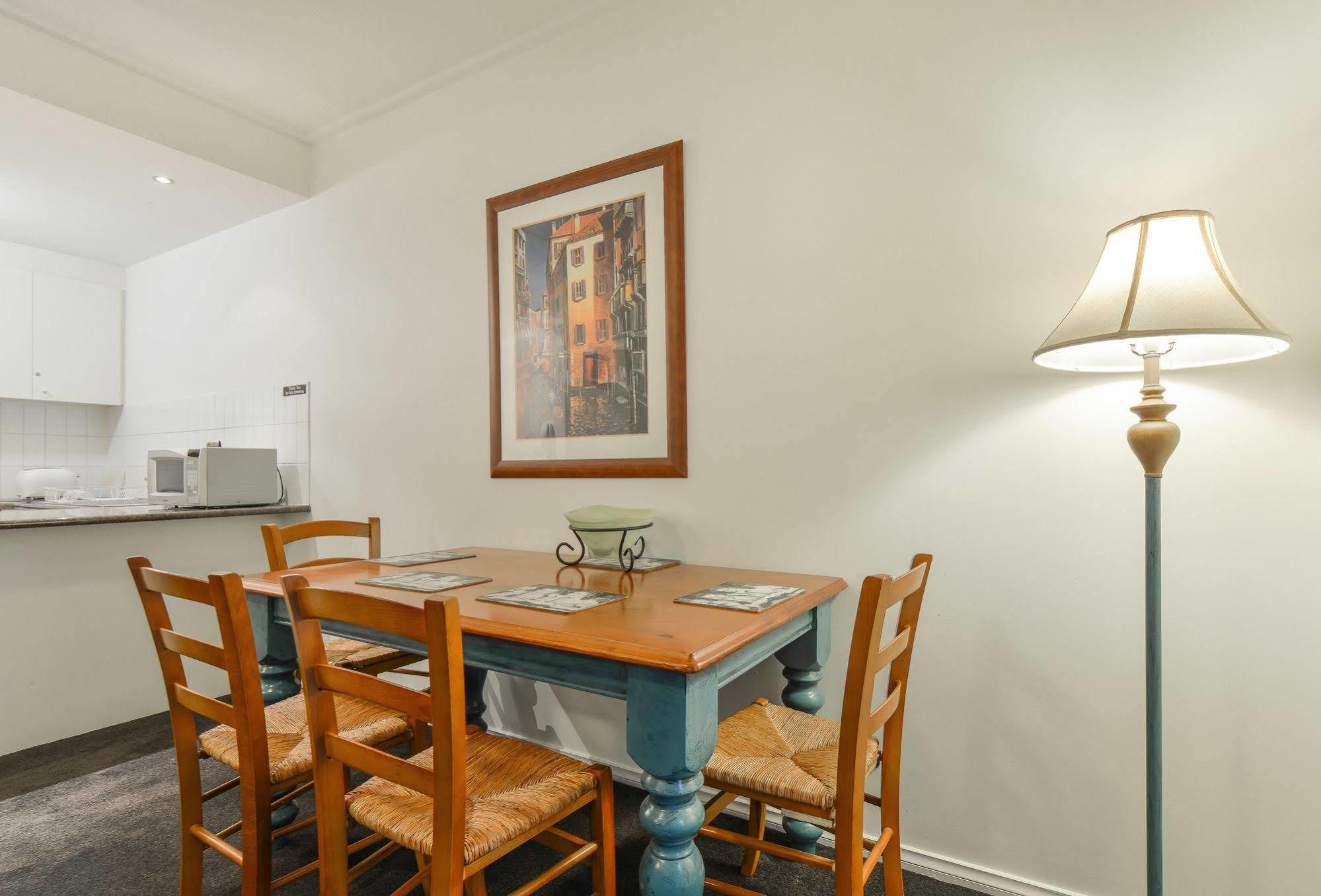 Mayford - Long Stay Rates, Pool, Gym, Parking Melbourne Bagian luar foto