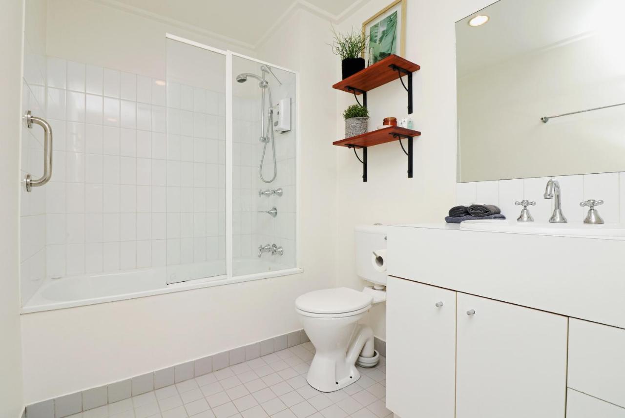 Mayford - Long Stay Rates, Pool, Gym, Parking Melbourne Bagian luar foto